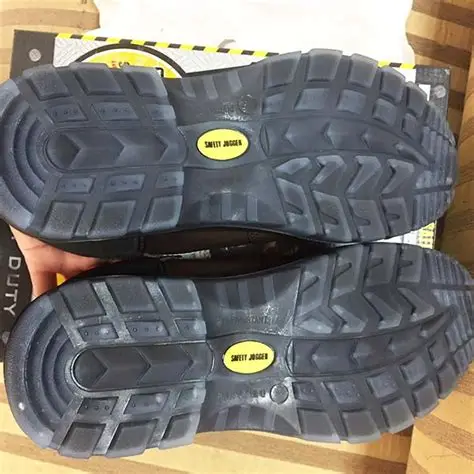 Gi&agrave;y bảo hộ JOGGER PLUTO EH S3 c&aacute;ch điện 18KV